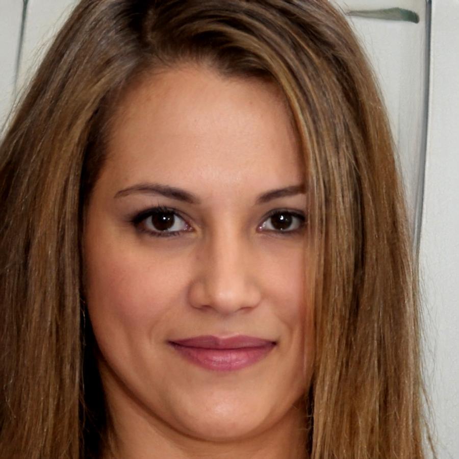 Helena Kowalski, Lead Financial Analyst